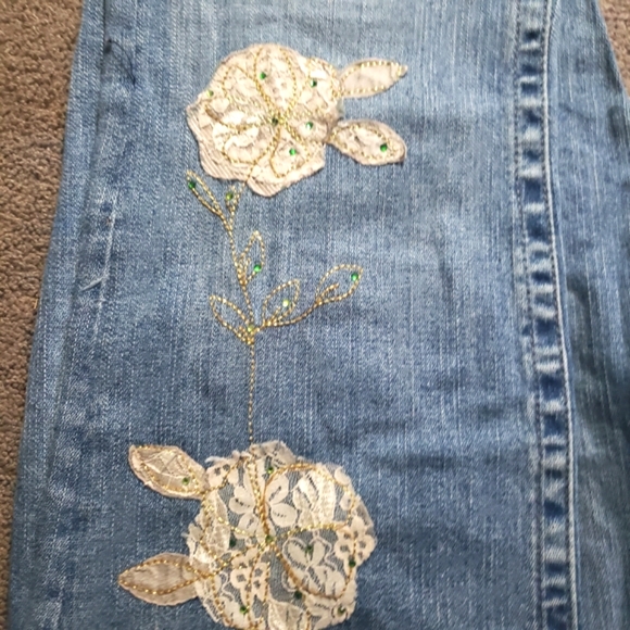 Z. Cavaricci Floral Embroidered Applique Lace Rhinestone Bootcut Jeans size 10 - Picture 9 of 15